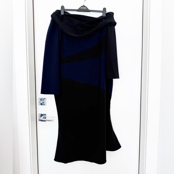 Christian Siriano Plus Size Draped Color-Block Evening Dress - Picture 3 of 7